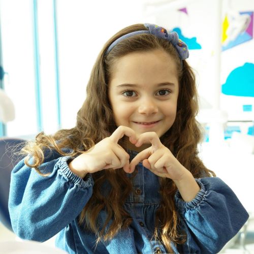 Copil la stomatolog București